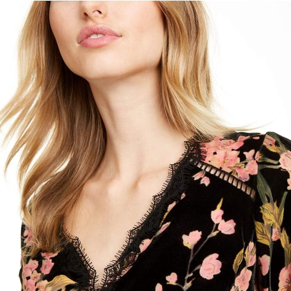 Nanette Lepore Women's Black Floral Long Sleeve V Neck Top ,Size 0